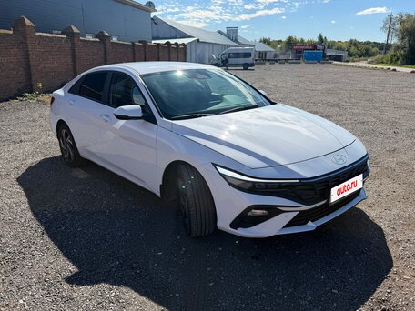 2024 Hyundai Elantra VII (CN7) Рестайлинг, белый, 2749909 рублей, вид 3
