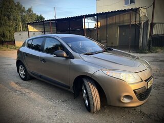 2012 Renault Megane III, бежевый, 560000 рублей, вид 3