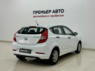 2014 Hyundai Solaris I Рестайлинг, белый, 930000 рублей, вид 4