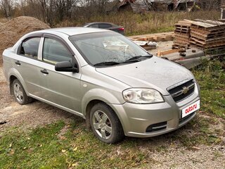 2010 Chevrolet Aveo I Рестайлинг, серебристый, 330000 рублей, вид 2