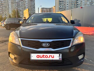 2010 Kia Ceed I Рестайлинг, чёрный, 450000 рублей, вид 3