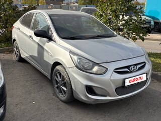 2012 Hyundai Solaris I, серебристый, 650000 рублей, вид 3