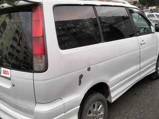 2000 Toyota Lite Ace Noah V, белый, 600000 рублей, вид 4