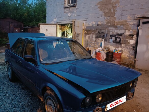 1990 BMW 3 серии 318i II (E30), синий, 350000 рублей - вид 2