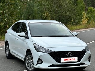 2020 Hyundai Solaris II Рестайлинг, белый, 920000 рублей, вид 1