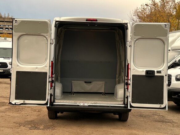 2019 Peugeot Boxer, серебристый, 2990000 рублей - вид 17