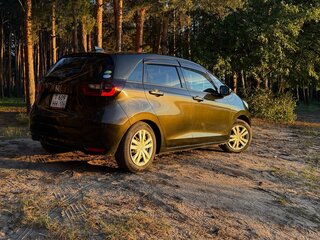 2020 Honda Fit IV, коричневый, 1440000 рублей, вид 4
