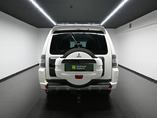 2012 Mitsubishi Pajero IV Рестайлинг 1, белый, 1725000 рублей, вид 4