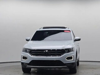 2021 Volkswagen T-Roc I, серебристый, 2190000 рублей, вид 2
