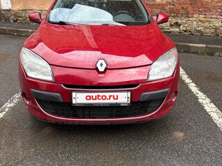 2012 Renault Megane III, красный, 550000 рублей, вид 2