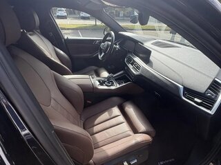 2021 BMW X6 40i III (G06), чёрный, 8000000 рублей, вид 4