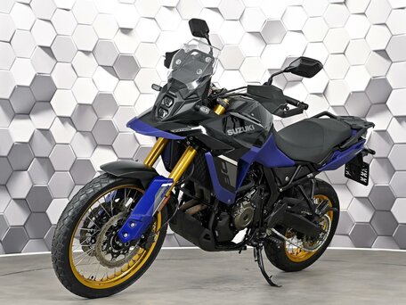 2024 Suzuki V-Strom 800DE, чёрный, 977000 рублей, вид 2