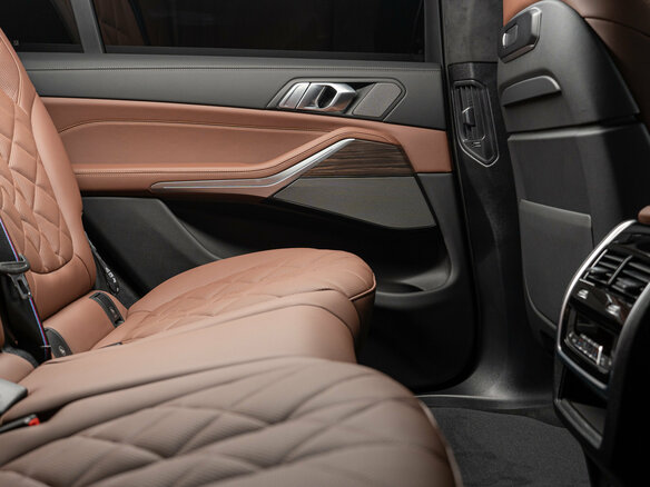 2026 BMW X7 40d I (G07) Рестайлинг, чёрный, 18490000 рублей - вид 24