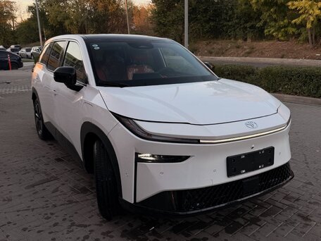 2026 Toyota bZ3X 50 kWh, белый, 2800000 рублей, вид 1