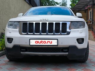 2010 Jeep Grand Cherokee IV (WK2), белый, 1690000 рублей, вид 3