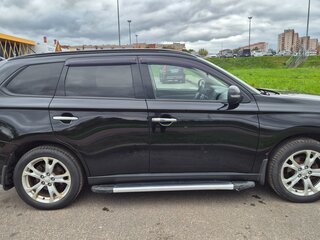 2013 Mitsubishi Outlander III, чёрный, 1150000 рублей, вид 3