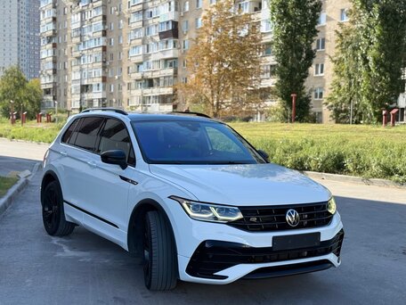2021 Volkswagen Tiguan II Рестайлинг, белый, 2950000 рублей, вид 3