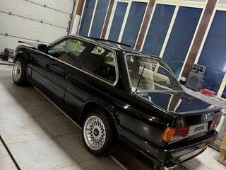 1985 BMW 3 серии 318i II (E30), чёрный, 810000 рублей, вид 2