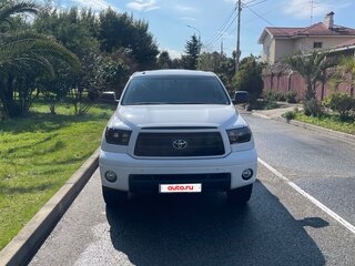 2011 Toyota Tundra CrewMax II, белый, 3950000 рублей, вид 1