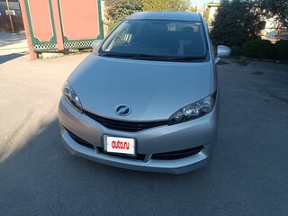 2010 Toyota Wish II, серебристый, 1700000 рублей, вид 1