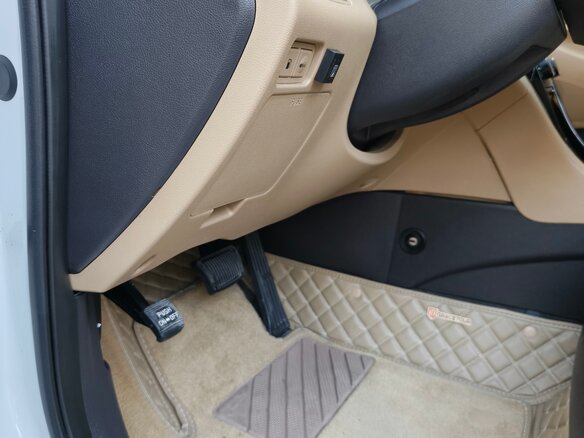 2011 Hyundai Sonata VI (YF), белый, 1320000 рублей - вид 16