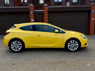 2014 Opel Astra GTC J Рестайлинг, жёлтый, 1100000 рублей, вид 4