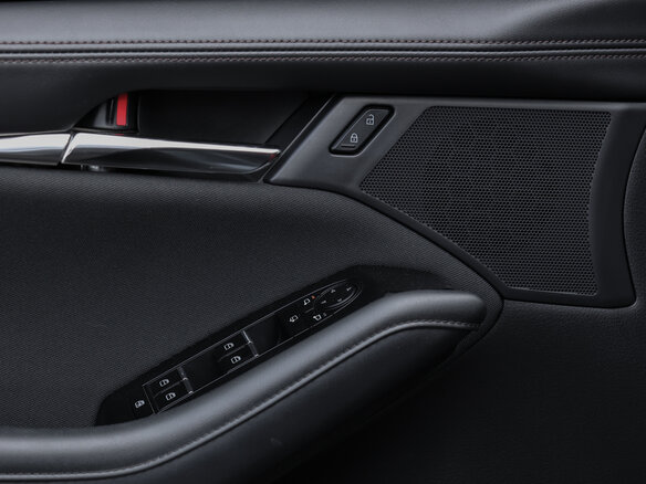 2019 Mazda 3 IV (BP), серый, 2190000 рублей - вид 21