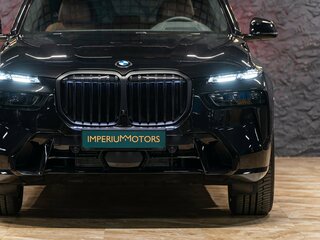 2026 BMW X7 M60i I (G07) Рестайлинг, чёрный, 22290000 рублей, вид 3