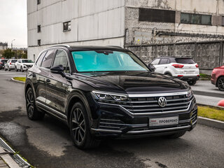 2019 Volkswagen Touareg III, чёрный, 3999898 рублей, вид 5