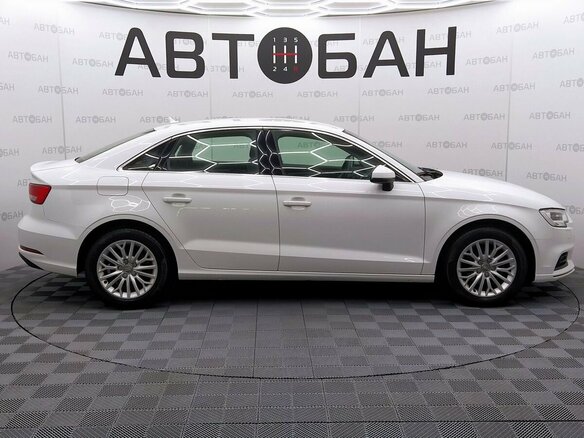 2018 Audi A3 III (8V) Рестайлинг, белый - вид 5