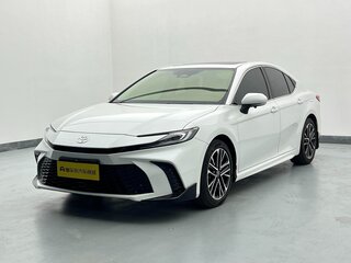 2025 Toyota Camry IX (XV80) China Market, белый, 4377700 рублей, вид 1