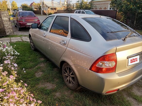 2011 Lada (ВАЗ) Priora I, серебристый, 330000 рублей - вид 3