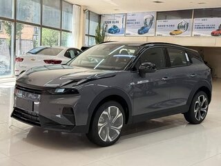 2026 Lynk & Co 06 I Рестайлинг, серебристый, 2050325 рублей, вид 3