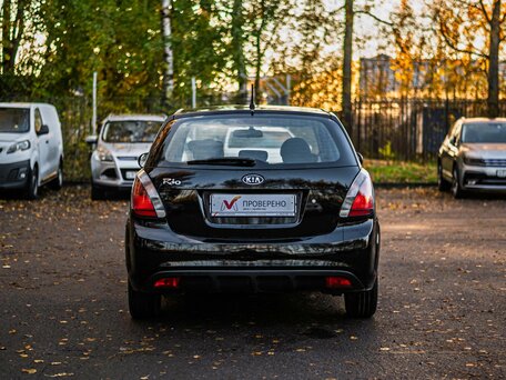 2018 Hyundai Solaris II, белый, 1099000 рублей, вид 4