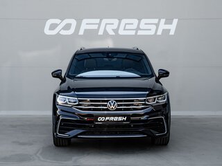 2021 Volkswagen Tiguan II Рестайлинг, чёрный, 3650000 рублей, вид 3
