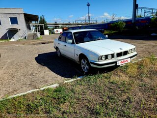 1988 BMW 5 серии 520i III (E34), белый, 235000 рублей, вид 1