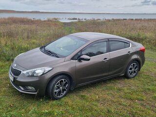 2013 Kia Cerato III, бежевый, 950000 рублей, вид 2
