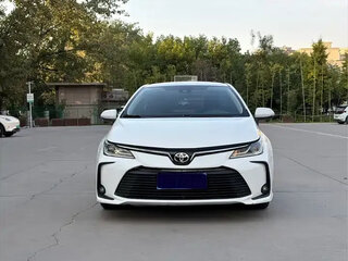 2022 Toyota Corolla XII (E210), белый, 1130000 рублей, вид 2