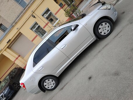 2013 Chevrolet Cobalt II, серебристый, 380000 рублей, вид 3