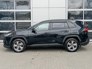 2020 Toyota RAV4 V (XA50), чёрный, 2250000 рублей, вид 4