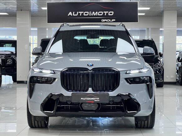 2026 BMW X7 40d I (G07) Рестайлинг, серый, 17999000 рублей - вид 1