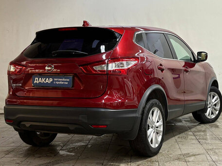 2017 Nissan Qashqai II, красный, 1520000 рублей, вид 4