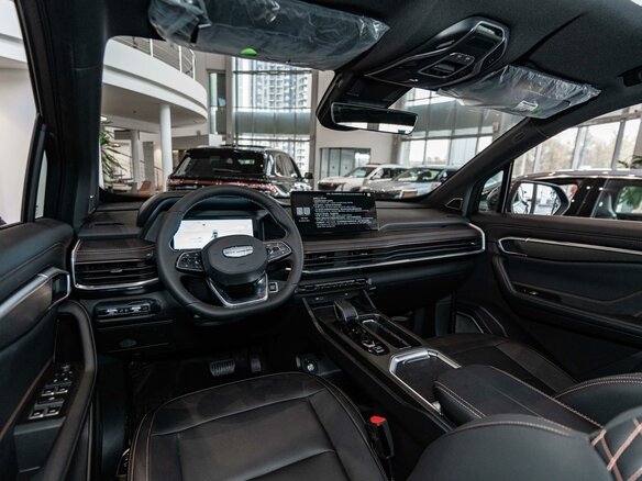 2026 Geely Okavango I Рестайлинг, серый, 4085990 рублей - вид 12