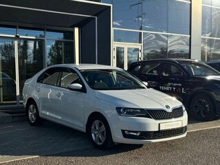 2019 Skoda Rapid I Рестайлинг, белый, 1350000 рублей, вид 3