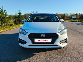 2017 Hyundai Solaris II, белый, 900000 рублей, вид 1