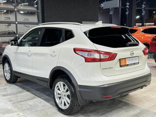 2017 Nissan Qashqai II, белый, 1660000 рублей, вид 4