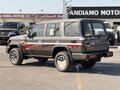 2026 Toyota Land Cruiser 76 70 Series Рестайлинг 2, чёрный - вид 6