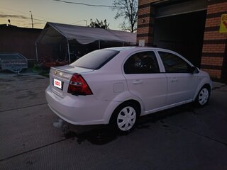 2008 Chevrolet Aveo I Рестайлинг, белый, 260000 рублей, вид 4