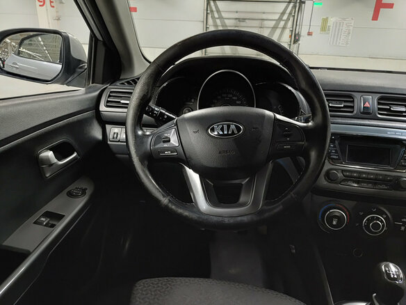 2014 Kia Rio III, серебристый, 705000 рублей - вид 20
