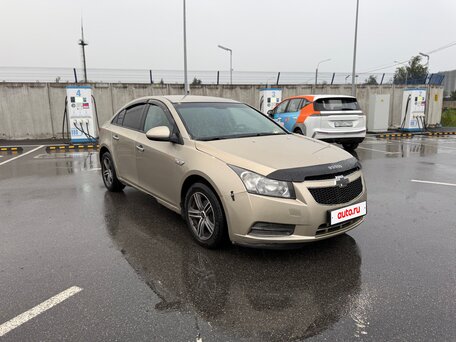 2011 Chevrolet Cruze I, бежевый, 270000 рублей, вид 3